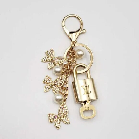 100% Auth Louis Vuitton Lock & Key with unbranded Bagcharm, Keycharm, Keychain - Picture 1 of 5